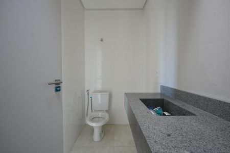 Casa para alugar com 120m², 3 quartos e 2 vagasBanheiro da Suíte