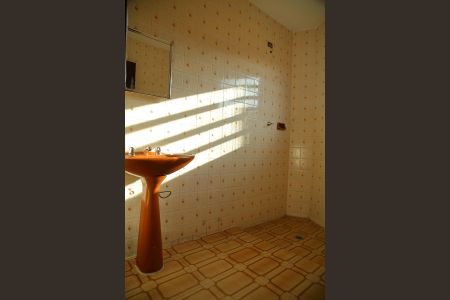 Banheiro (térreo)  de casa à venda com 3 quartos, 154m² em Jardim Irene, São Bernardo do Campo