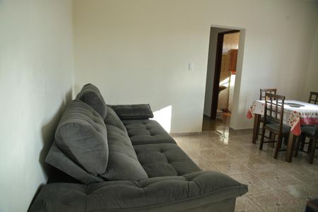 Casa à venda com 154m², 3 quartos e 5 vagasSala/cozinha ( 1º pavimento) 