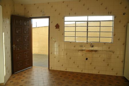 Casa à venda com 154m², 3 quartos e 5 vagasCozinha (terreo)