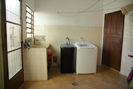 Casa à venda com 154m², 3 quartos e 5 vagasÁrea de Serviço