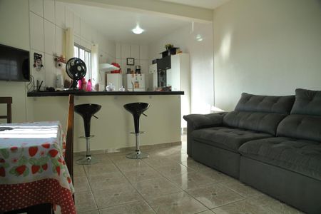 Casa à venda com 154m², 3 quartos e 5 vagasSala/cozinha ( 1º pavimento) 