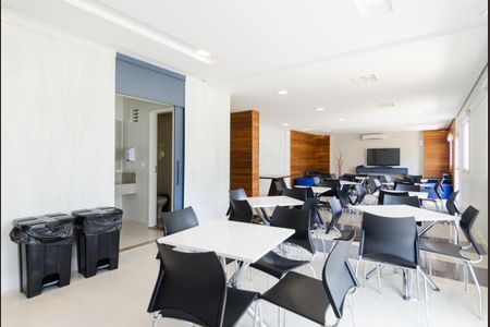 Apartamento à venda com 44m², 2 quartos e 1 vagaÁrea comum - Salão de festas