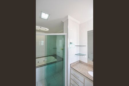 Apartamento à venda com 44m², 2 quartos e 1 vagaBanheiro/Cozinha/Área de Serviço