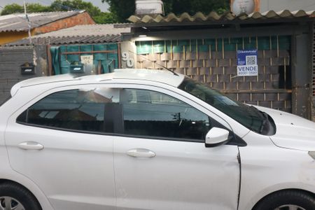 Casa para alugar com 330m², 3 quartos e 1 vaga Casa para alugar com 330m², 3 quartos e 1 vagaFachada