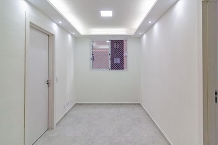 Sala de apartamento para alugar com 2 quartos, 35m² em Jardim Sabara, São Paulo