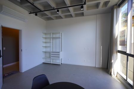 Sala -quarto de apartamento para alugar com 1 quarto, 35m² em Pantanal, Florianópolis