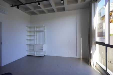 Sala - quarto de apartamento para alugar com 1 quarto, 35m² em Pantanal, Florianópolis