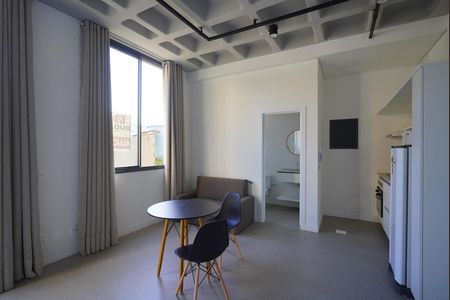 Sala - quarto de apartamento para alugar com 1 quarto, 35m² em Pantanal, Florianópolis