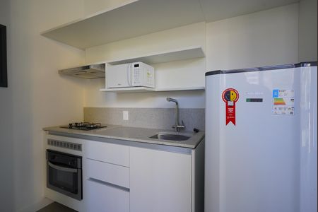 Cozinha de apartamento para alugar com 1 quarto, 35m² em Pantanal, Florianópolis