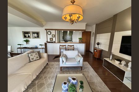 Apartamento à venda com 111m², 2 quartos e 2 vagasSala