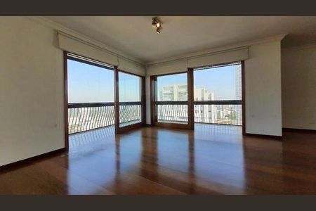 Apartamento para alugar com 4 quartos, 250m² em Alto de Pinheiros, São Paulo