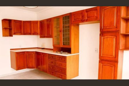 Casa à venda com 4 quartos, 140m² em Jardim Satelite, São Paulo