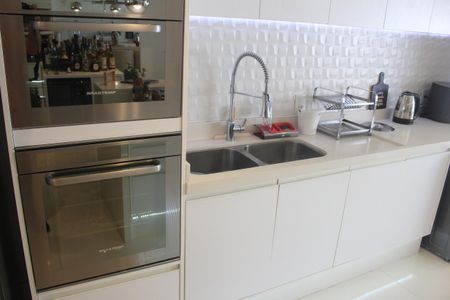 Apartamento à venda com 62m², 1 quarto e 2 vagasCozinha