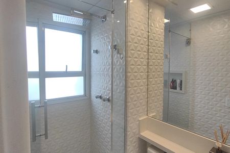 Apartamento à venda com 62m², 1 quarto e 2 vagasBanheiro da Suíte