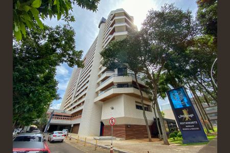Apartamento para alugar com 160m², 2 quartos e sem vagaFachada