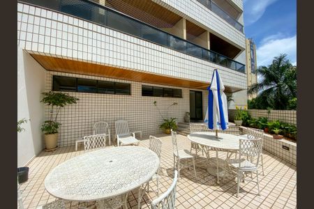 Apartamento para alugar com 160m², 2 quartos e sem vagaÁrea comum