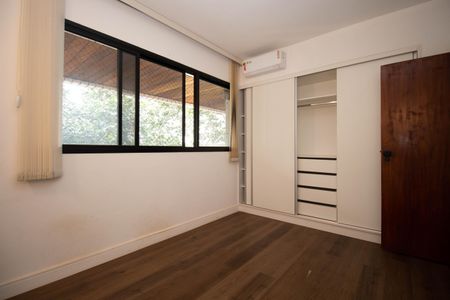 Apartamento para alugar com 160m², 2 quartos e sem vagaQuarto 