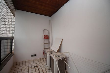 Apartamento para alugar com 160m², 2 quartos e sem vagaSacada da Suíte