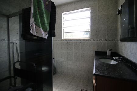 Casa à venda com 142m², 4 quartos e 1 vagaBanheiro