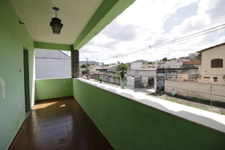 Casa à venda com 142m², 4 quartos e 1 vagaVaranda