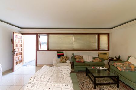 Sala de casa à venda com 3 quartos, 215m² em Planalto Paulista, São Paulo