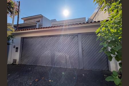 Fachada de casa à venda com 3 quartos, 215m² em Planalto Paulista, São Paulo