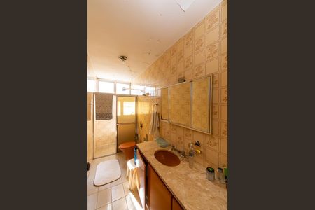 Banheiro social de casa à venda com 3 quartos, 215m² em Planalto Paulista, São Paulo