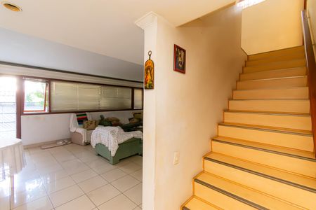 Sala de casa à venda com 3 quartos, 215m² em Planalto Paulista, São Paulo