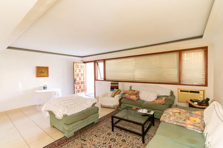 Sala de casa à venda com 3 quartos, 215m² em Planalto Paulista, São Paulo