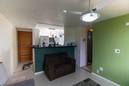 Sala de apartamento para alugar com 3 quartos, 78m² em Fátima, Niterói