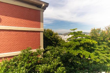 Vista do Quarto 1 de apartamento para alugar com 3 quartos, 78m² em Fátima, Niterói