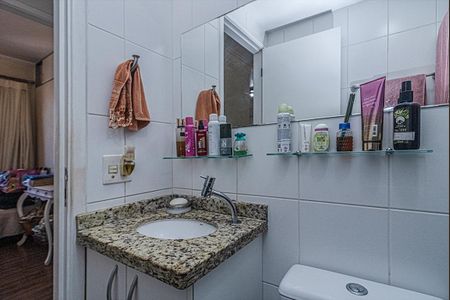 Apartamento à venda com 54m², 2 quartos e 1 vagabanheiro social_3