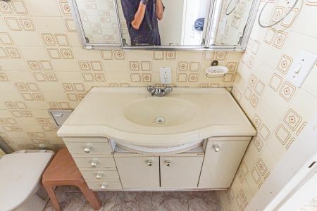 Casa à venda com 125m², 2 quartos e 2 vagasBanheiro 1