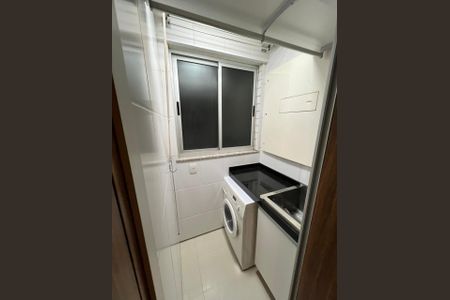 Apartamento para alugar com 67m², 2 quartos e 1 vagaÁrea de serviço