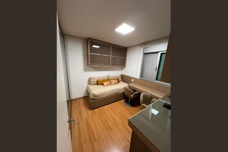Apartamento para alugar com 67m², 2 quartos e 1 vagaQuarto