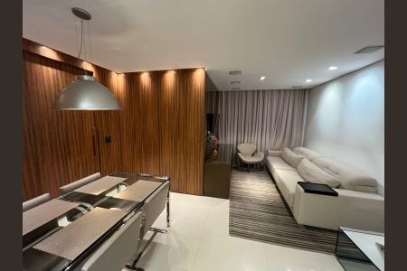 Apartamento para alugar com 67m², 2 quartos e 1 vagaSala