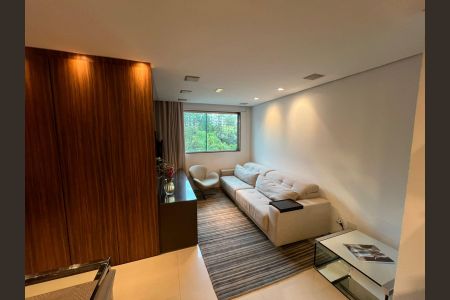 Apartamento para alugar com 67m², 2 quartos e 1 vagaSala