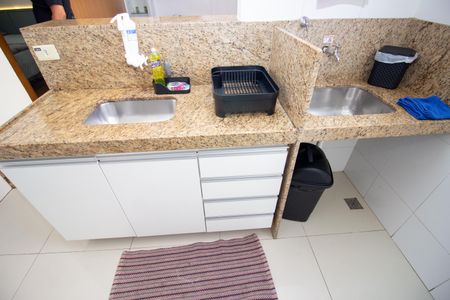 Apartamento à venda com 45m², 2 quartos e 1 vagaCozinha e Área de Serviço