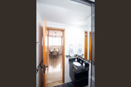 Apartamento à venda com 45m², 2 quartos e 1 vagaBanheiro Social