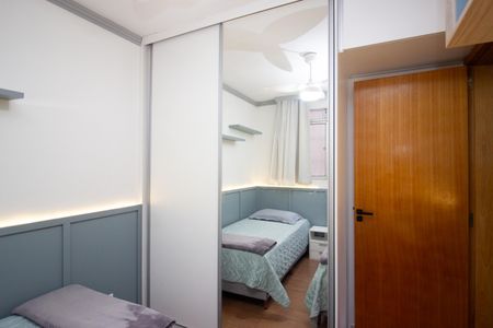 Quarto 2 de apartamento à venda com 2 quartos, 45m² em Morro do Confisco, Contagem