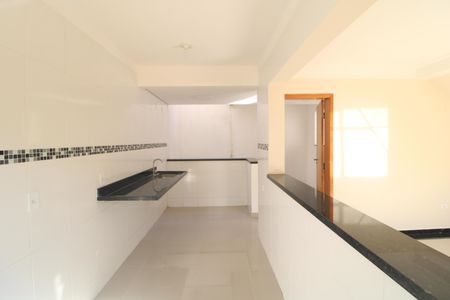 Casa para alugar com 94m², 3 quartos e 2 vagasCozinha