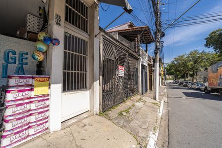 Casa para alugar com 60m², 1 quarto e sem vagaFachada