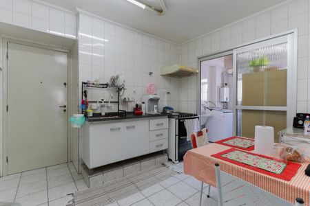 Apartamento à venda com 91m², 3 quartos e 2 vagasCozinha