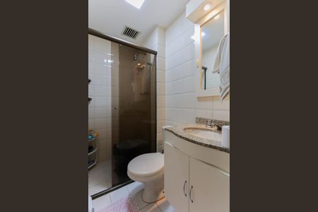 Apartamento à venda com 91m², 3 quartos e 2 vagasBanheiro social