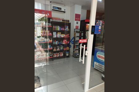 Apartamento à venda com 64m², 3 quartos e 1 vagaMinimercado