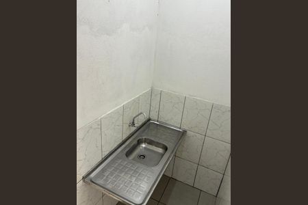 Cozinha de kitnet/studio para alugar com 1 quarto, 20m² em Jardim Maia, São Paulo
