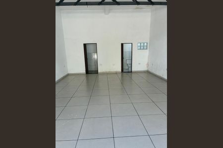 Sala de kitnet/studio para alugar com 1 quarto, 20m² em Jardim Maia, São Paulo