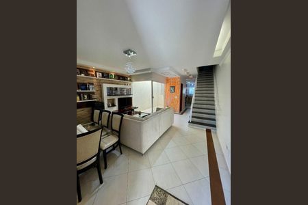 Casa à venda com 3 quartos, 125m² em Jardim das Maravilhas, Santo André