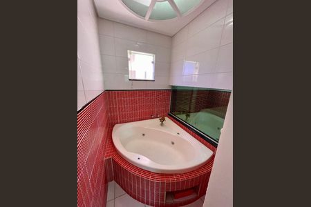 Casa à venda com 3 quartos, 125m² em Jardim das Maravilhas, Santo André